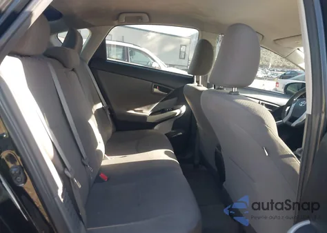 2015 Toyota Prius Two z USA, uszkodzony, nr VIN JTDKN3DU1F0475822